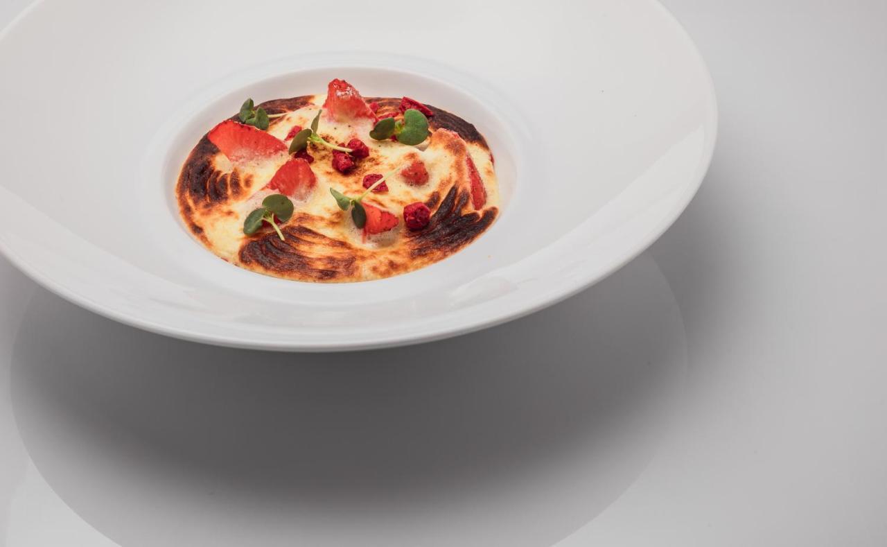 Hotel Bischofhof - Bistro Jasmin Chiusa Luaran gambar