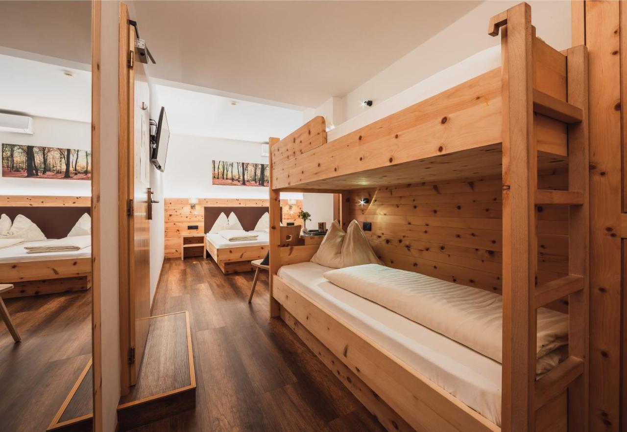 Hotel Bischofhof - Bistro Jasmin Chiusa Luaran gambar