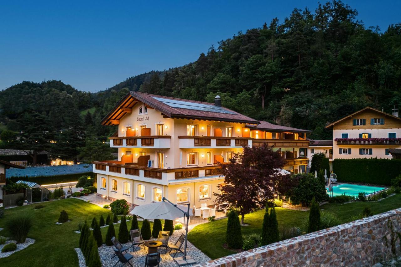 Hotel Bischofhof - Bistro Jasmin Chiusa Luaran gambar